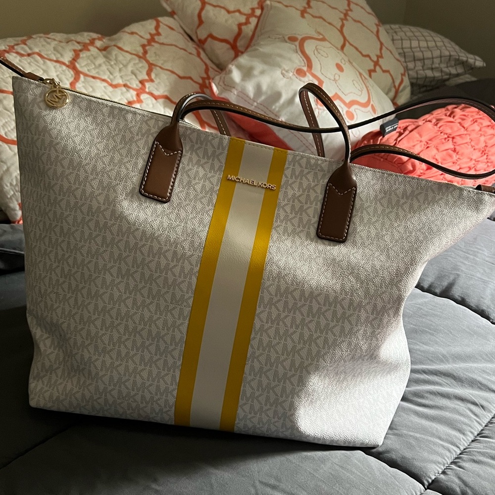 Michael Kors Bag